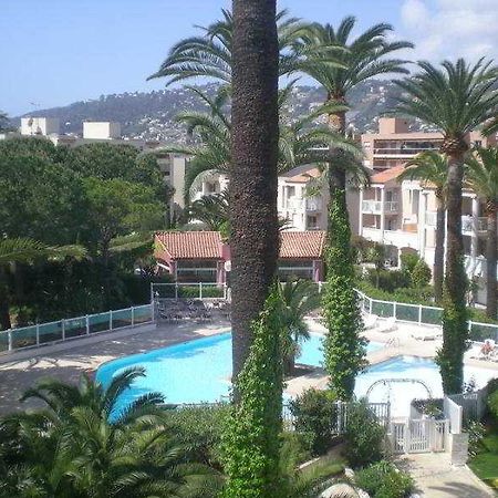 Residence Odalys Open Golfe Juan Exterior foto