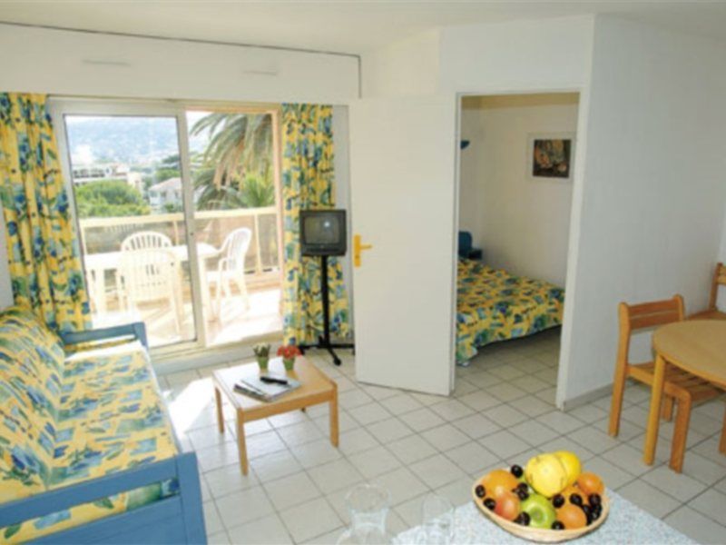 Residence Odalys Open Golfe Juan Exterior foto